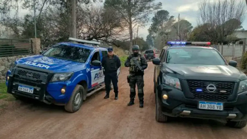 hermanos detenidos en calamuchita - 2