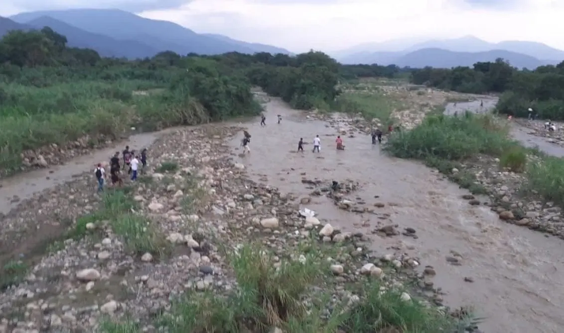 ASESINOS FUGADOS: matan a tiros a trochero venezolano en la frontera