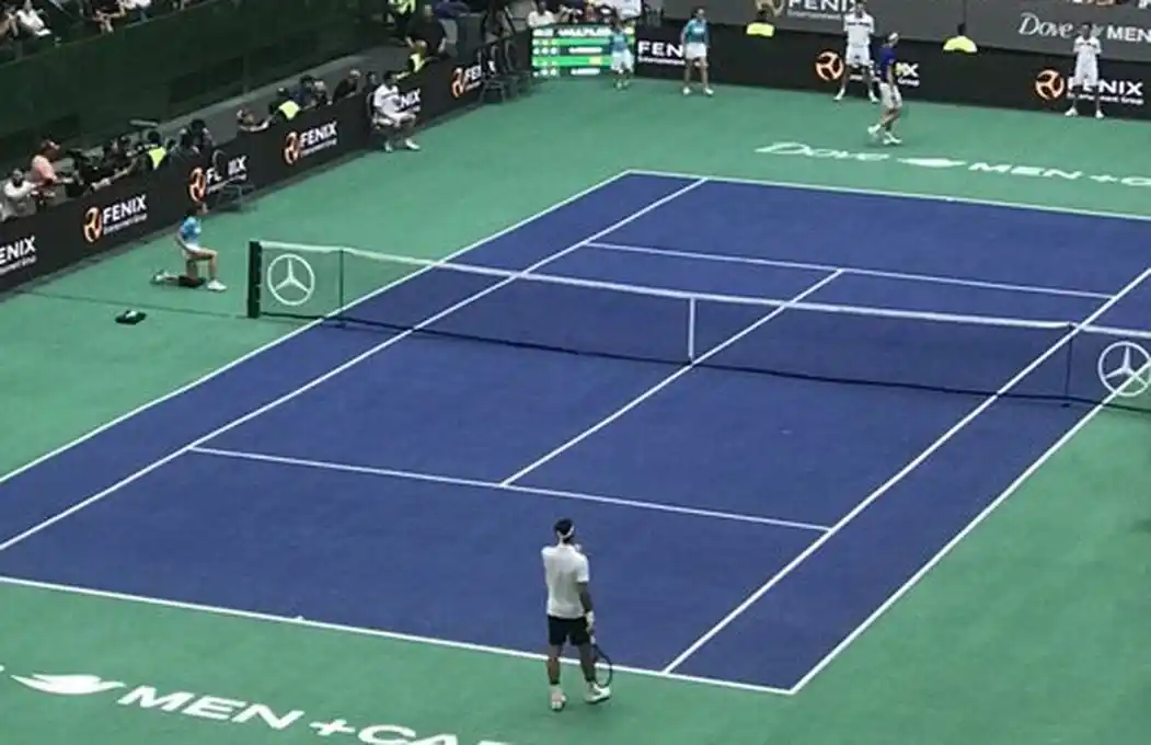Federer mostró su magia pero el triunfo fue para Zverev en Buenos Aires
