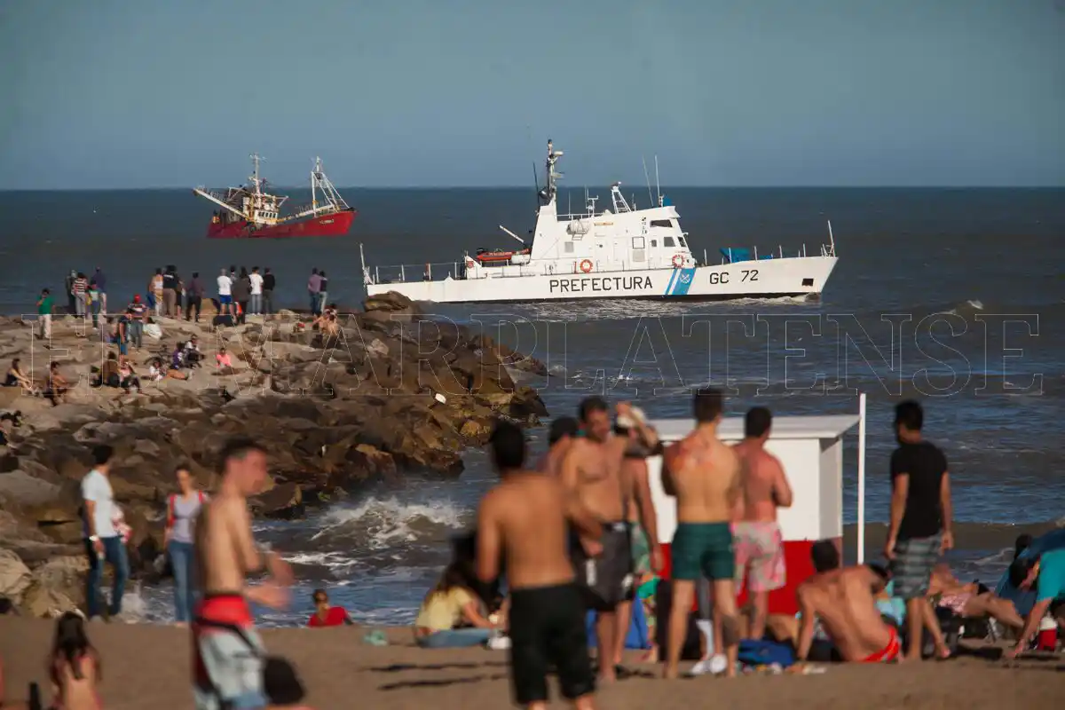 Remolcaron el “Victoria I” de Playa Grande
