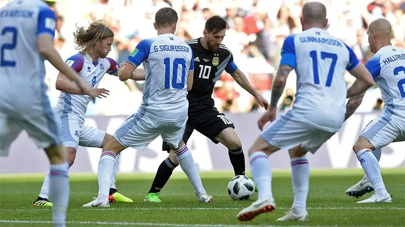 «Me siento responsable de no haber ganado los tres puntos», dijo Messi