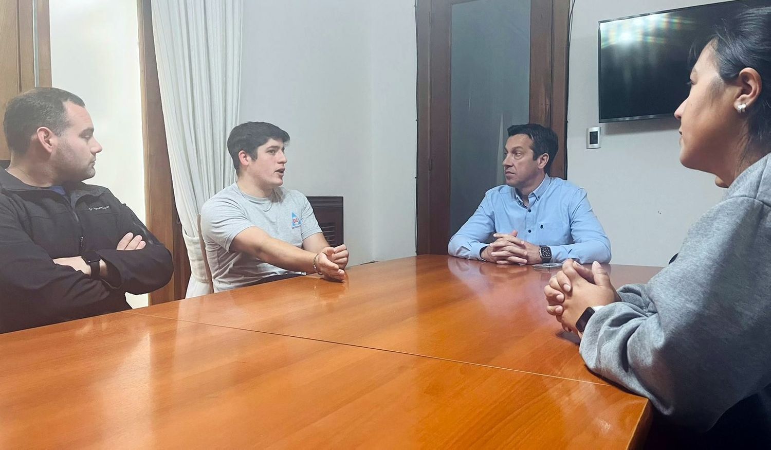 Con el intendente. Fulton, Foss y Salvatierra