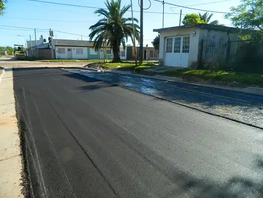 Culminó la obra de pavimentación en la calle Roca entre Montana y Guido Spano