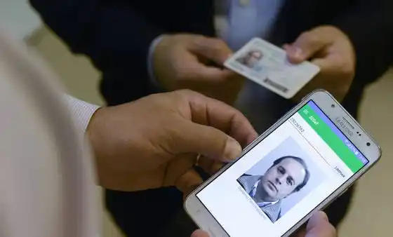 Tecnología anti-barras: el plan del gobierno nacional para las canchas 