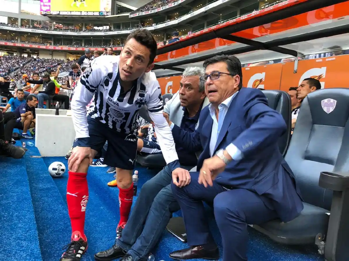 Passarella podría ser el DT de Cerro Porteño
