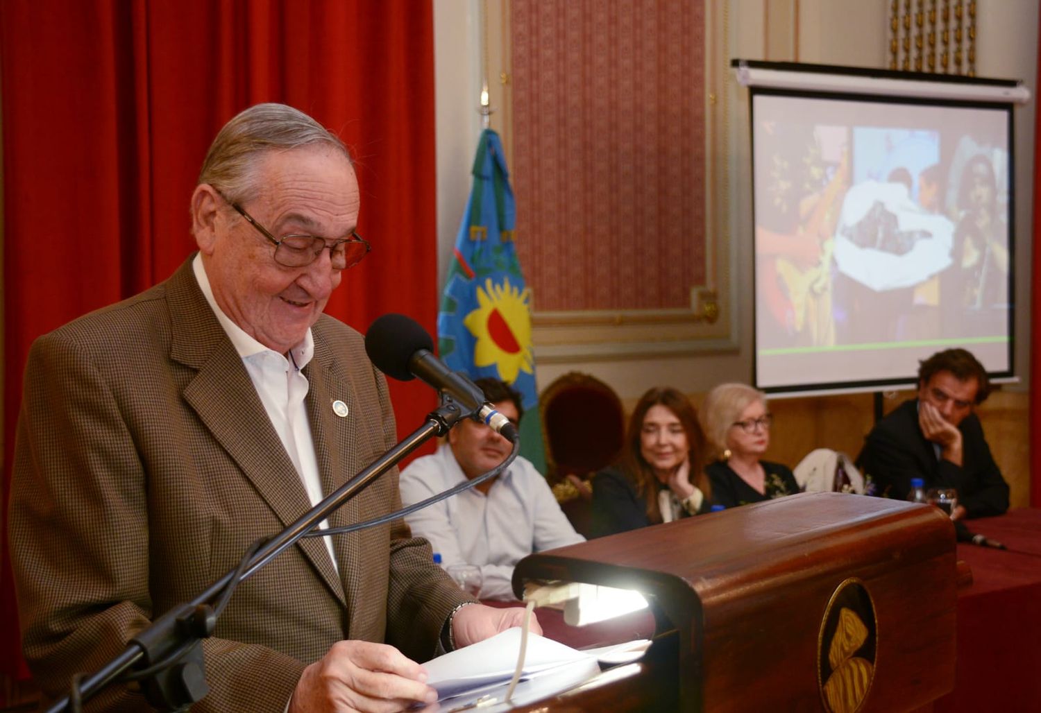 El intendente Lunghi, en la apertura de la Jornada.