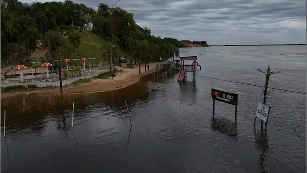 Tragedia en Corrientes: dos hombres murieron ahogados al intentar ingresar a una isla afectada por la crecida - 2