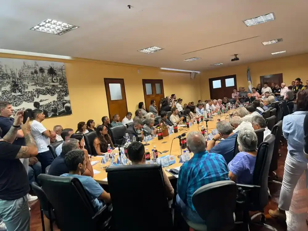 La CGT marcha a Plaza de Mayo contra la reforma laboral, pero esquiva el paro general