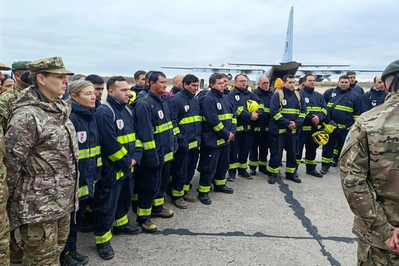 Misión internacional: la brigada de rescatistas de Santa Fe ya viaja a Venezuela con 8 toneladas de equipos técnicos