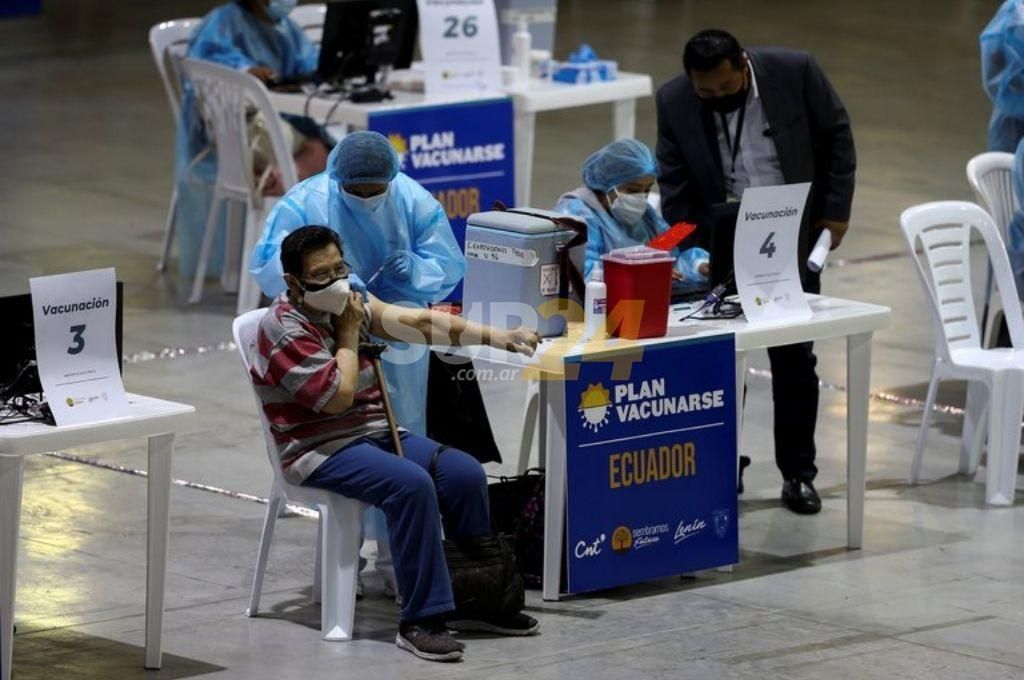 EEUU donará a Ecuador dos millones de vacunas de Pfizer