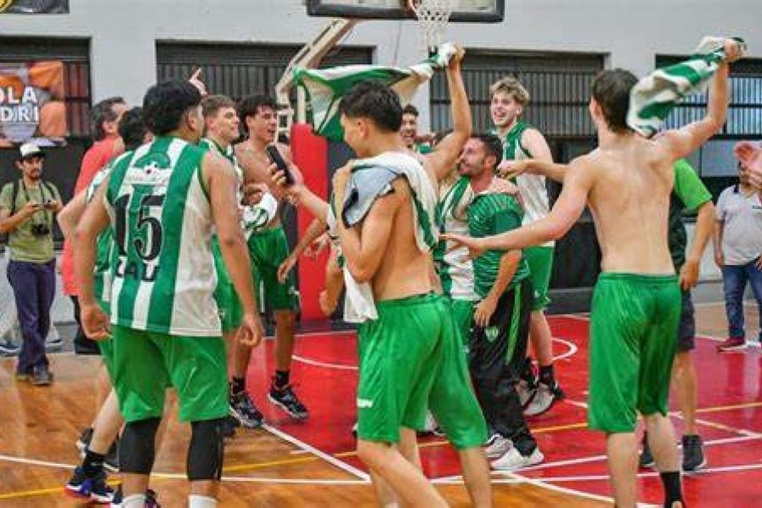 Unión de Sunchales campeón U 18 de la ARB