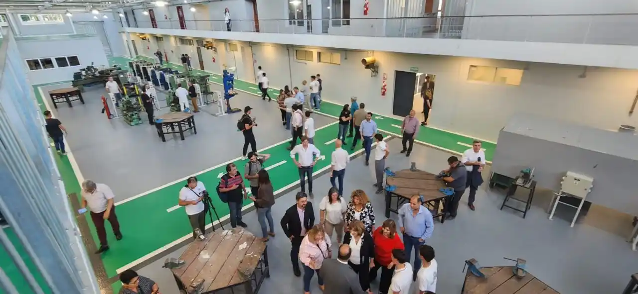 Voces de protagonistas en la reinauguración del Taller del Industrial