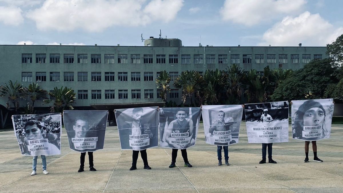 A 10 días de comenzar las clases: ucevistas exigen la liberación de otros 7 compañeros (FOTOS+VIDEOS)