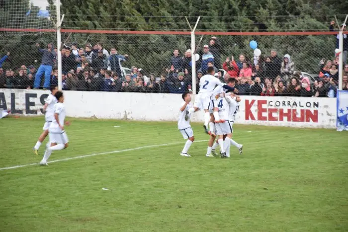 Fútbol: reprogramación con cambios
