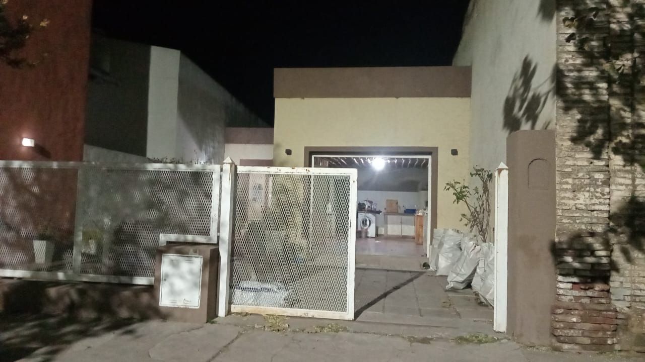 Encapuchados y armados asaltaron a un matrimonio de jubilados en Cascallares