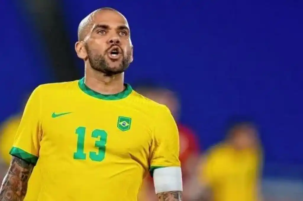 Dani Alves quedó detenido en Barcelona por una presunta agresión sexual