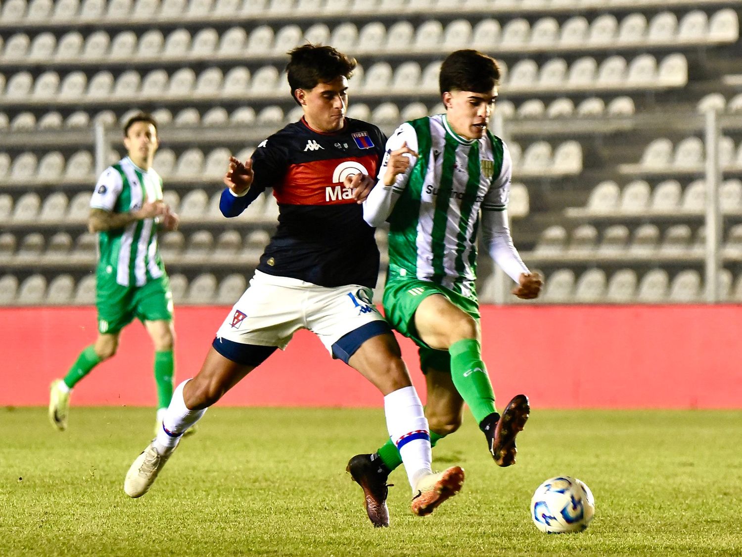 Tigre superó a Banfield y avanzó a octavos de final