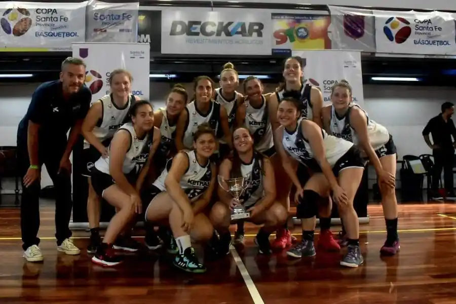 Las Lobas terceras en la Copa Santa Fe