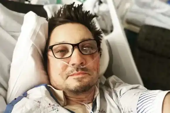 Jeremy Renner reapareció en las redes sociales tras su terrible accidente
