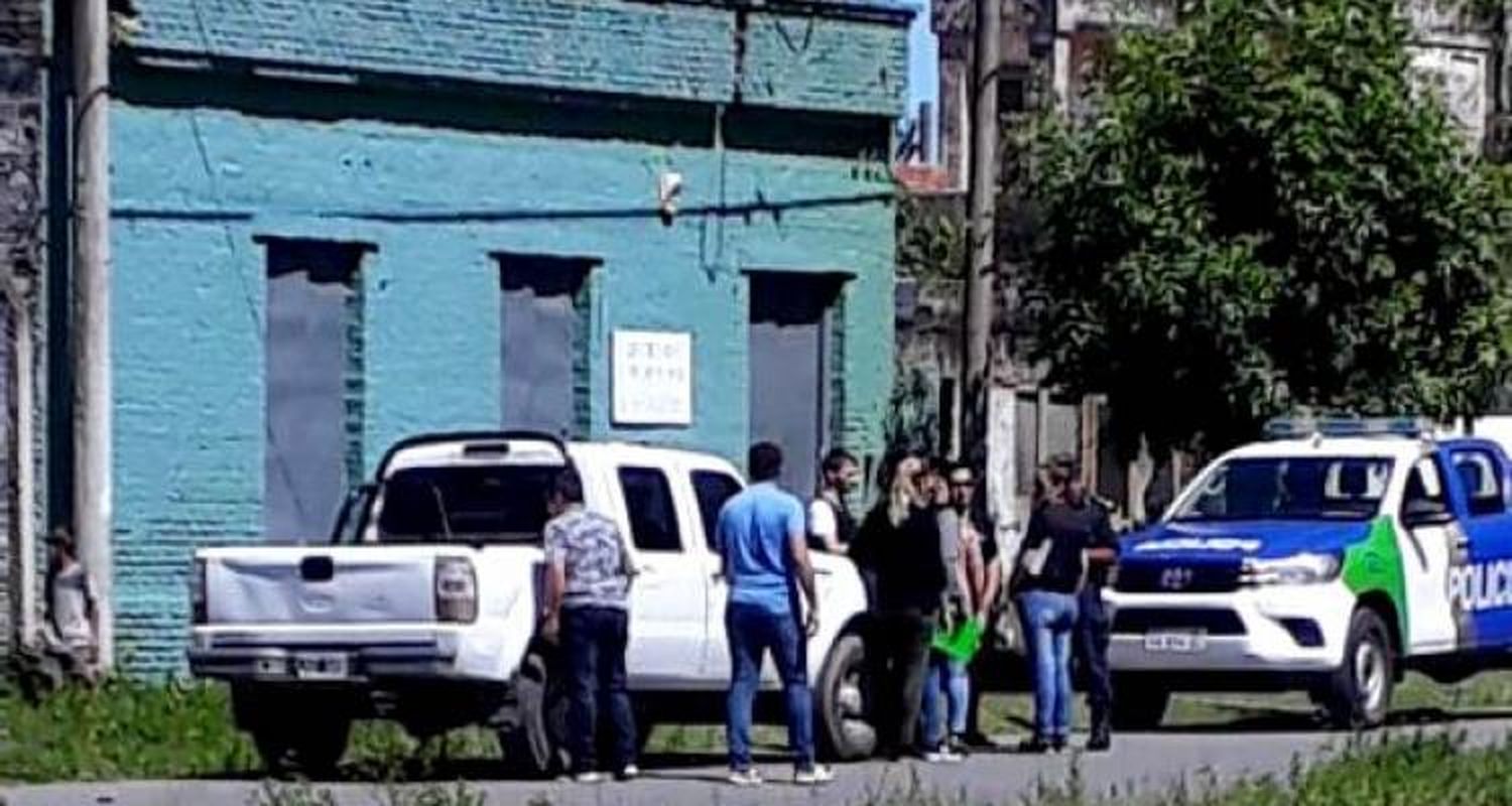 Usurpaciones: funcionarios del gobierno dialogaron con los ocupantes para pedirles que se retiren