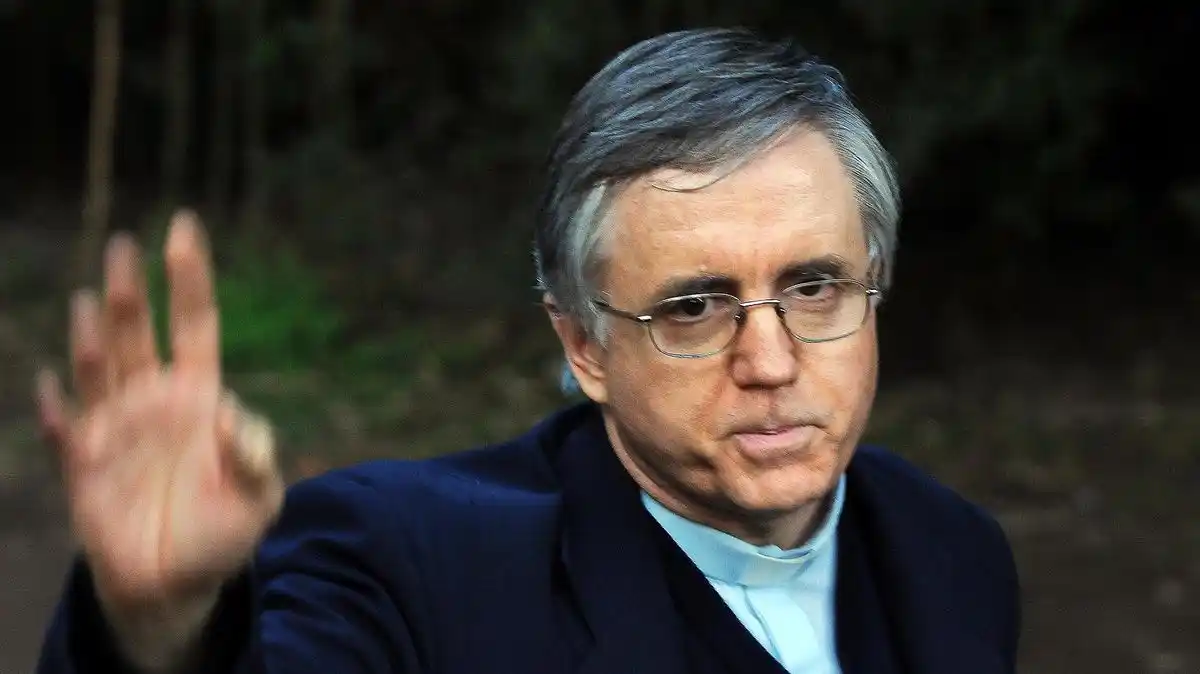 El padre Grassi pidió prisión domiciliaria por el riesgo de contagiarse coronavirus