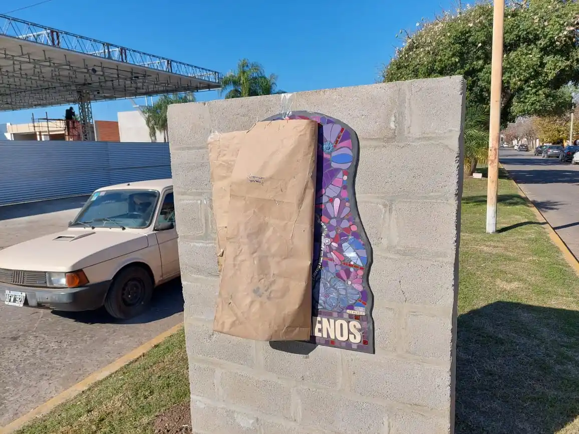 Las autoridades descubrirán el mural durante la mañana.