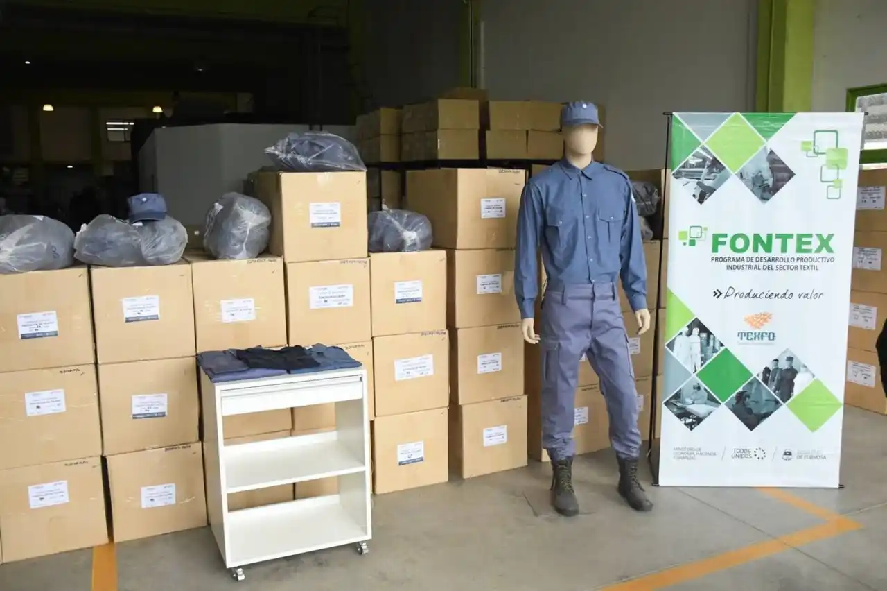 Fontex equipa a la Policía con más de 3.600 uniformes