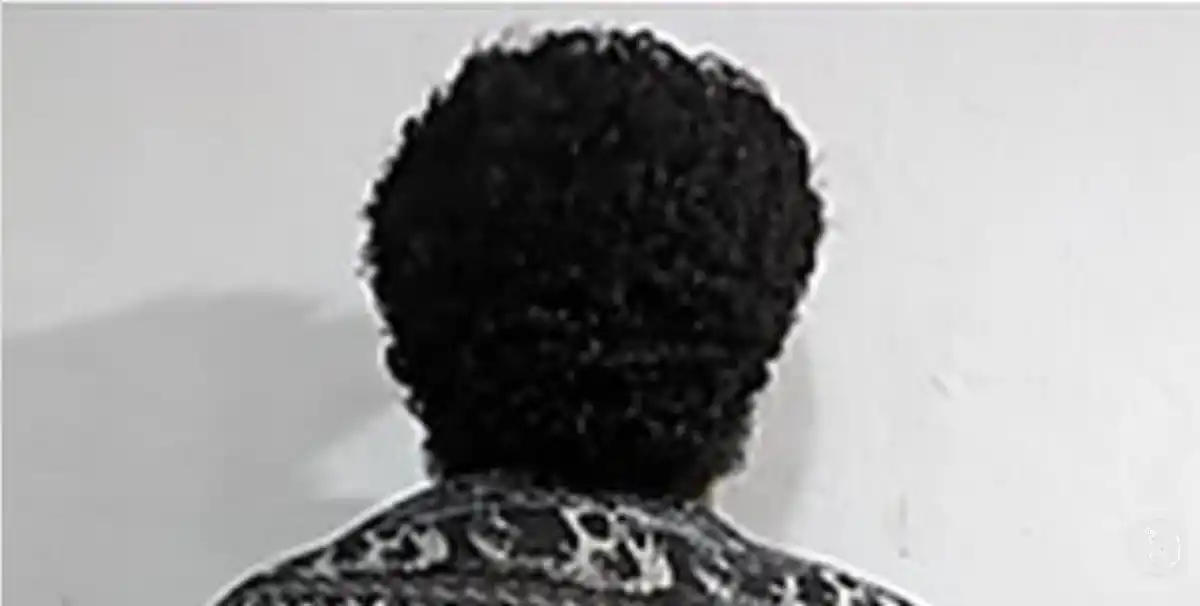 ¡VAYA MADRE! Obligaba a su hija de 13 años a tomarse fotos provocadoras para luego venderlas en Táchira