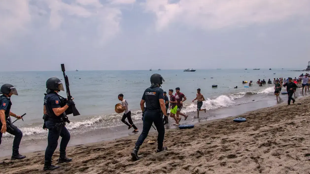 Ceuta declaró la emergencia humanitaria tras el ingreso de más de 2.000 migrantes