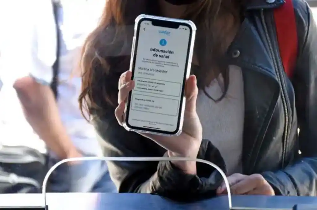 Antivacunas presentaron un amparo contra el pase sanitario