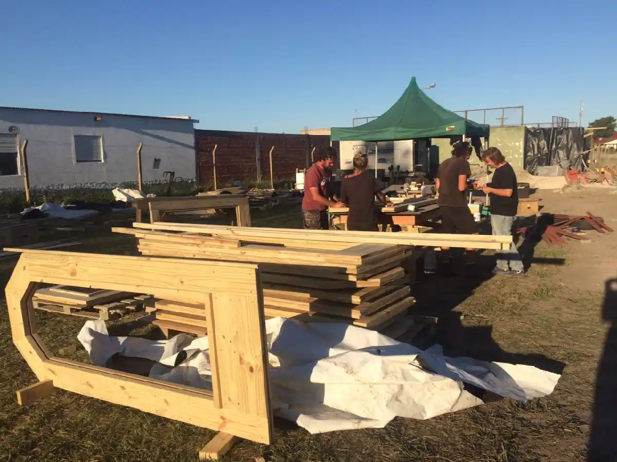 Construyen la primera escuela totalmente ecológica en el país