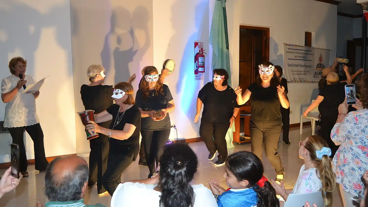 AGMER realizó la muestra anual de talleres con gran participación del sector pasivo