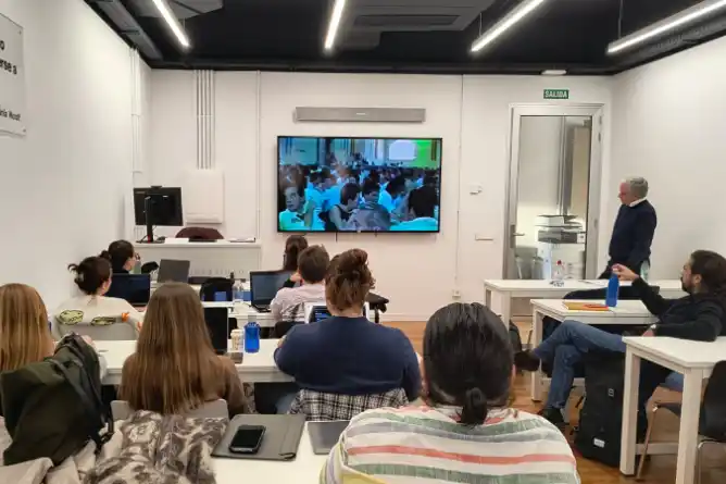 El programa “Chascomús Km 0 de la Democracia” se presentó en la Universidad de Nebrija