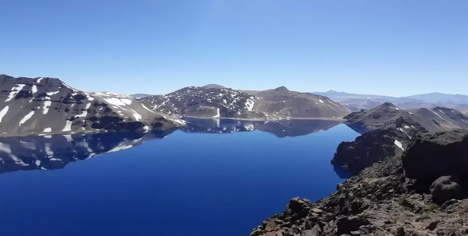 Mendoza: decretan alerta amarilla por el aumento de la actividad de un volcán