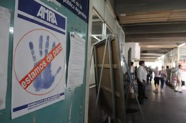 Denuncian el posible cierre de cinco clínicas