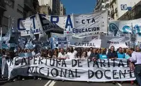 Ctera: Convocan a un paro nacional docente de cuatro días   