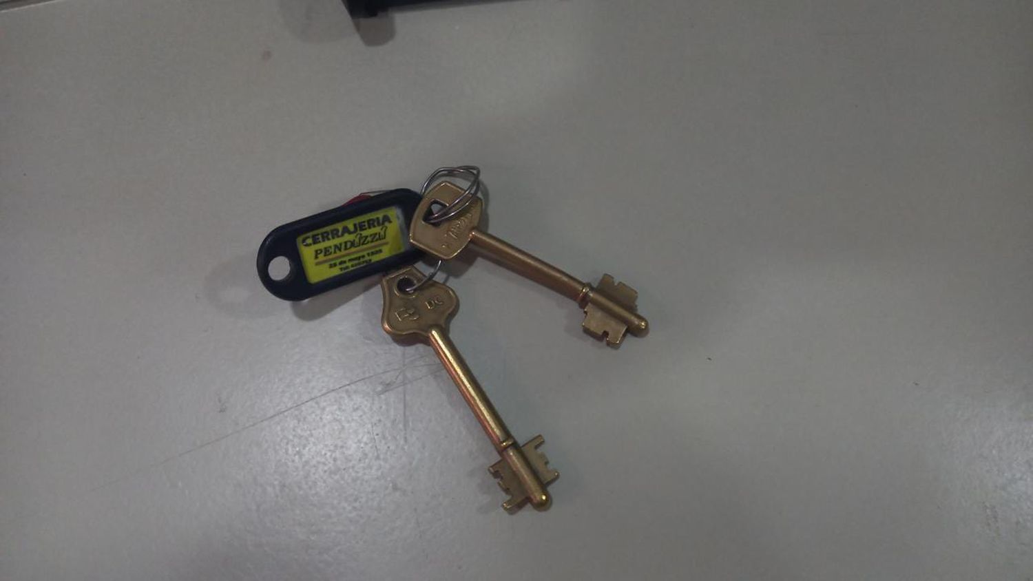 Encontraron un juego de llaves en Gomendio 1200
