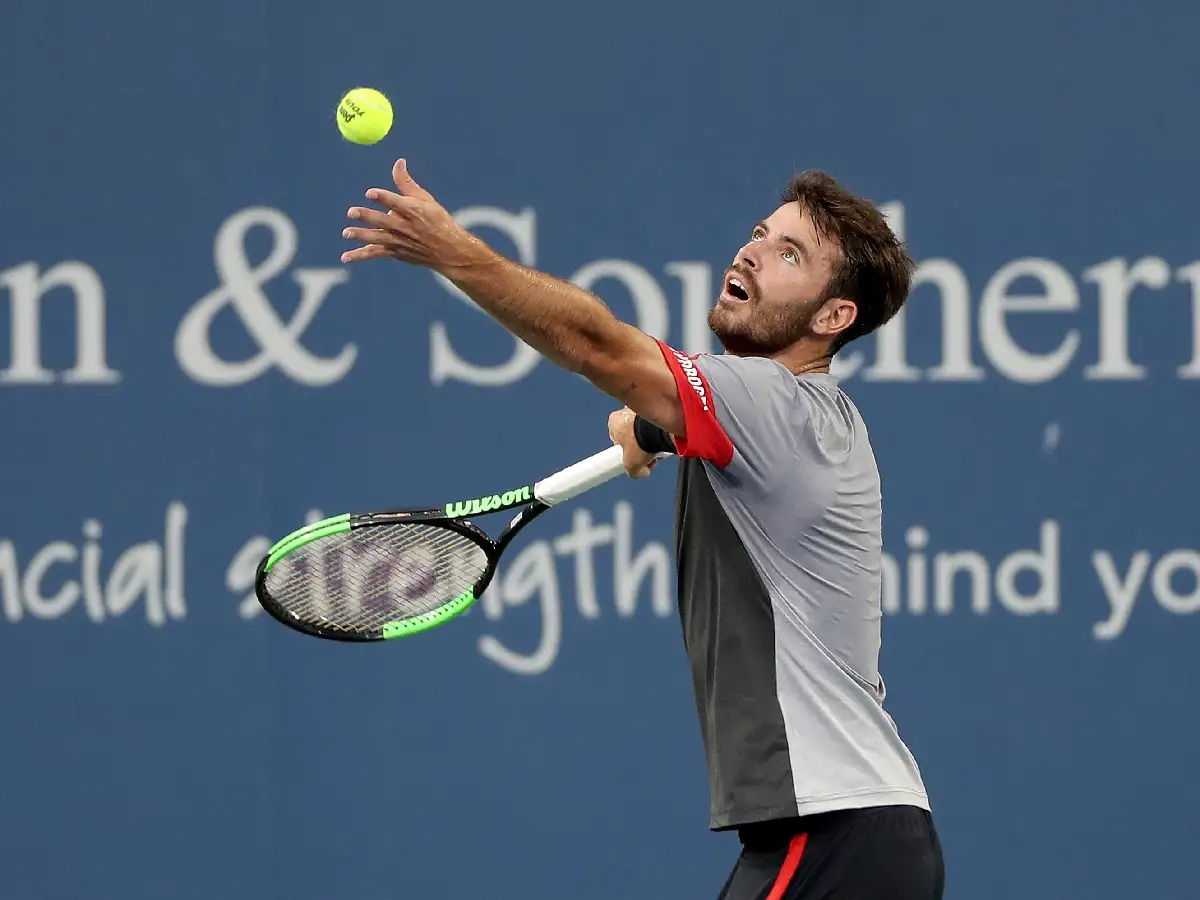 Londero no pudo con Federer 