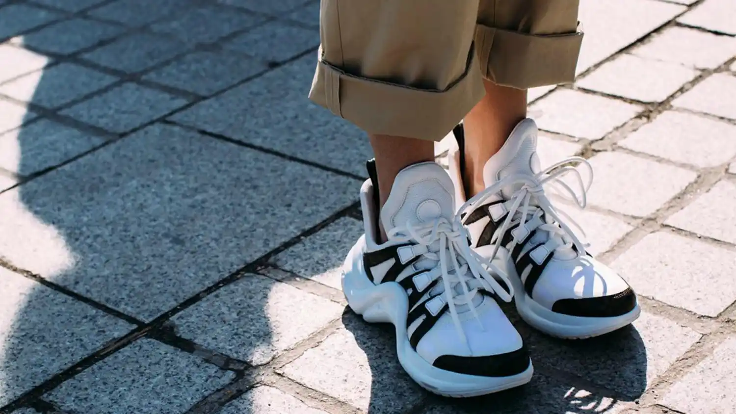 ¿Hasta cuándo se usarán las zapatillas “feas” que vemos en las vidrieras?