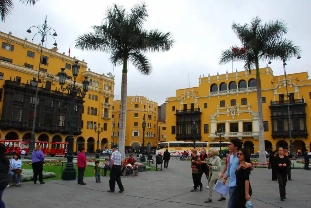 Un sismo de magnitud 6 sacudió la capital de Perú