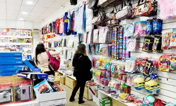 Los minoristas vendieron  el 6 % menos en julio