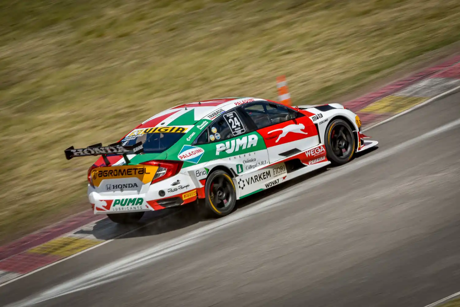 200 Kilómetros de TC2000 en Buenos Aires: Matías Cravero y Juanchi Gárriz terminaron ayer los entrenamientos en el puesto 13