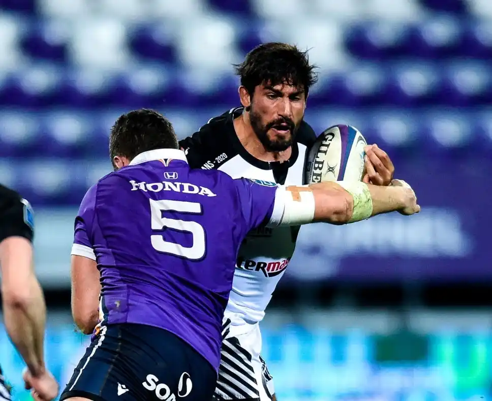 Vannes ganó con bonus y quedó solo en la punta
