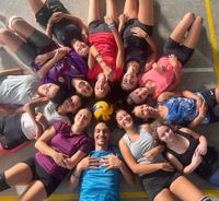 Fabricio Ginestar y su "Club de Amigos" ponen el voley al alcance de todos