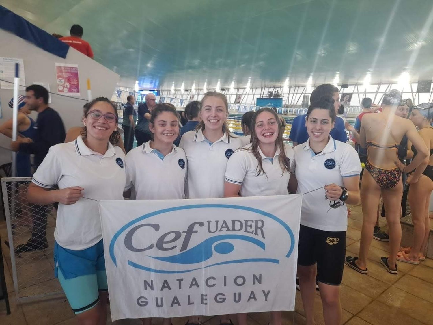 Alumnas del CEF participaron del Nacional de Natación