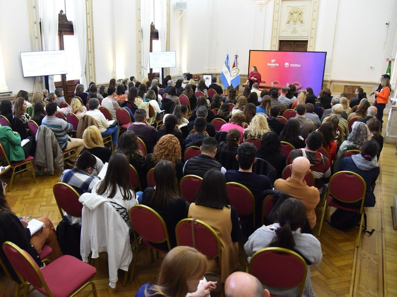 Provincia refuerza su oferta formativa en 2025 para municipios y comunas