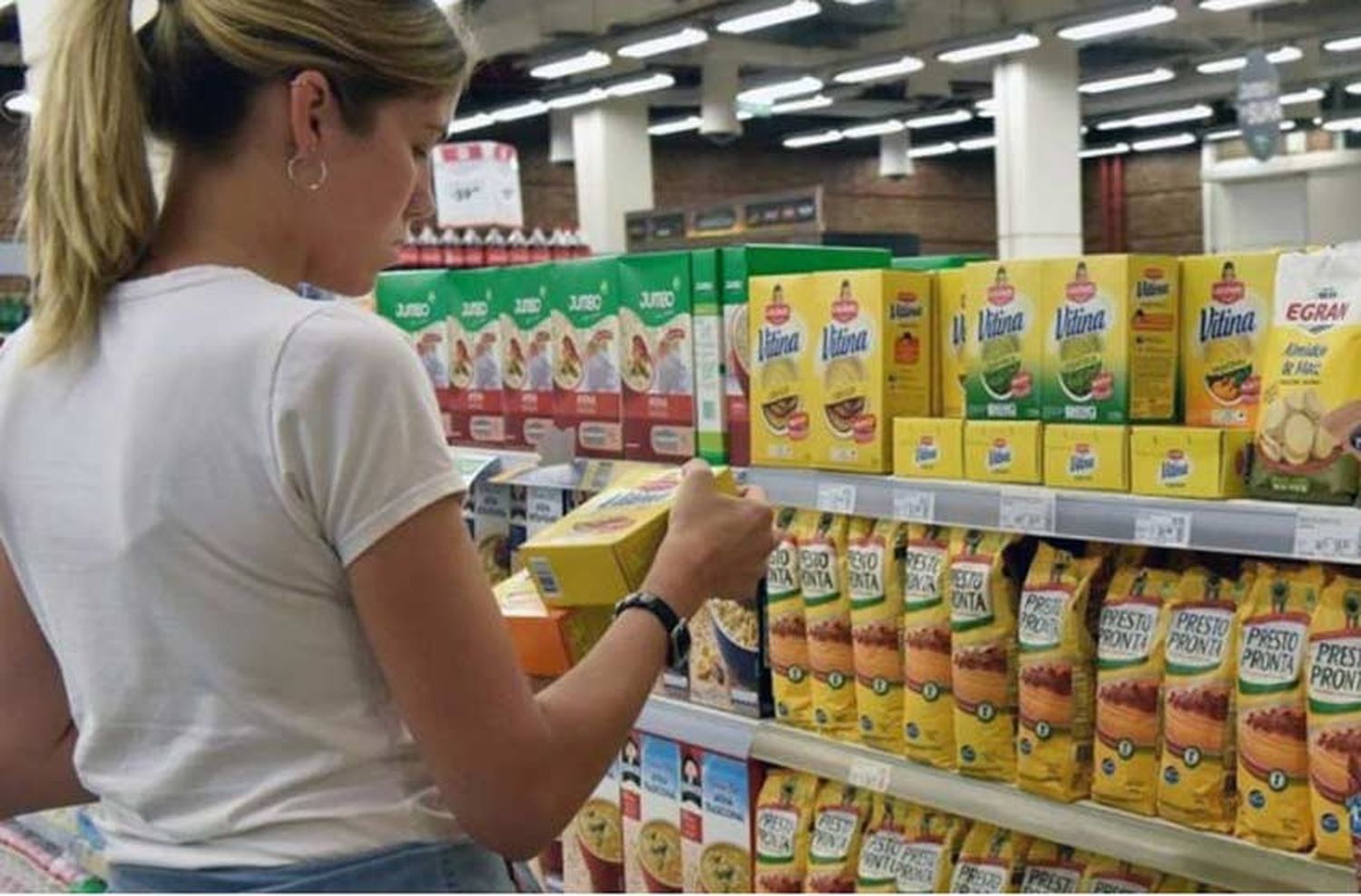 Otro impacto al bolsillo: los alimentos tuvieron un aumento de casi el 3% en julio