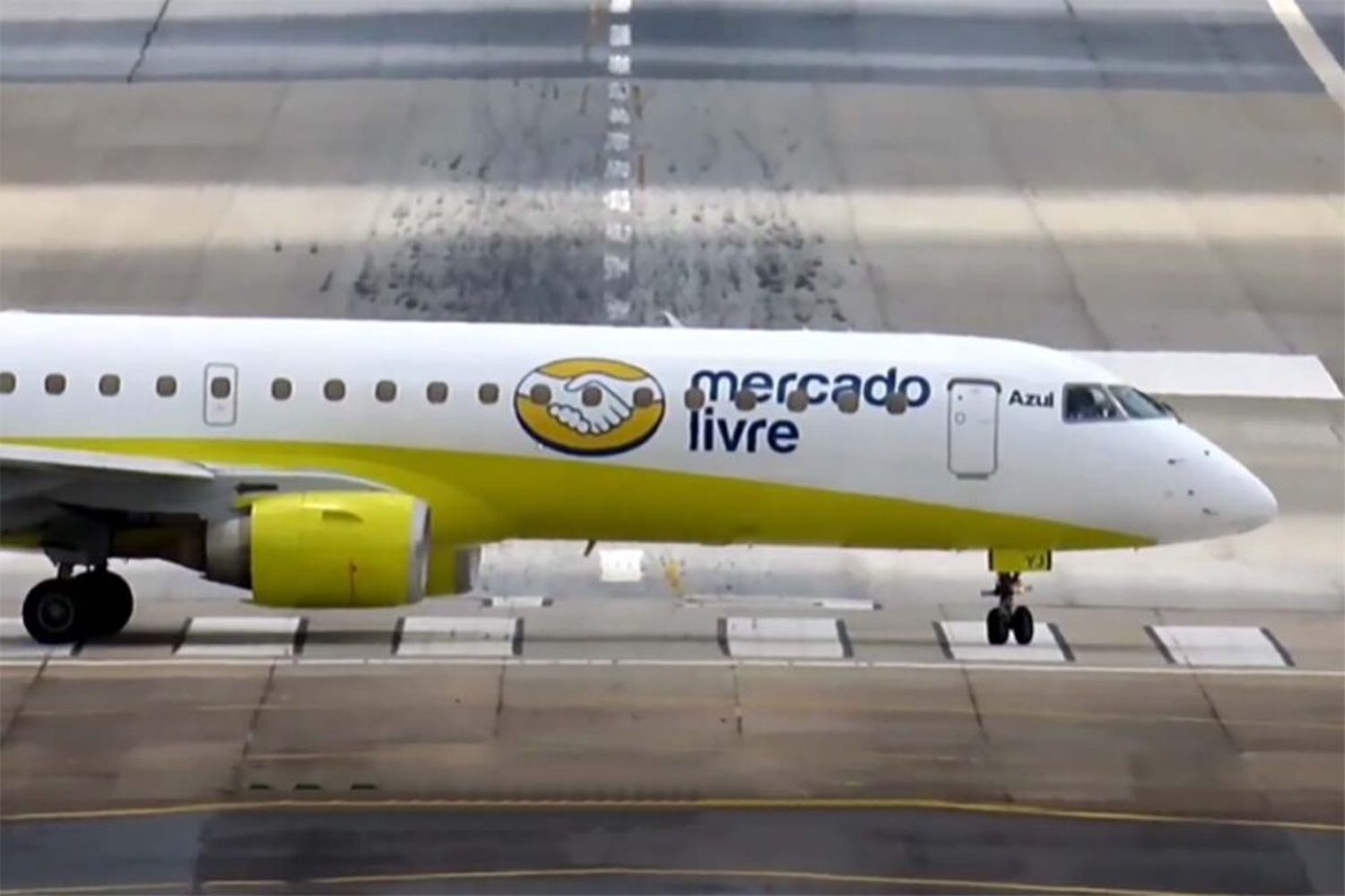 El primer Embraer E195-E1 de Azul con esquema de Mercado Livre se incorporó al servicio