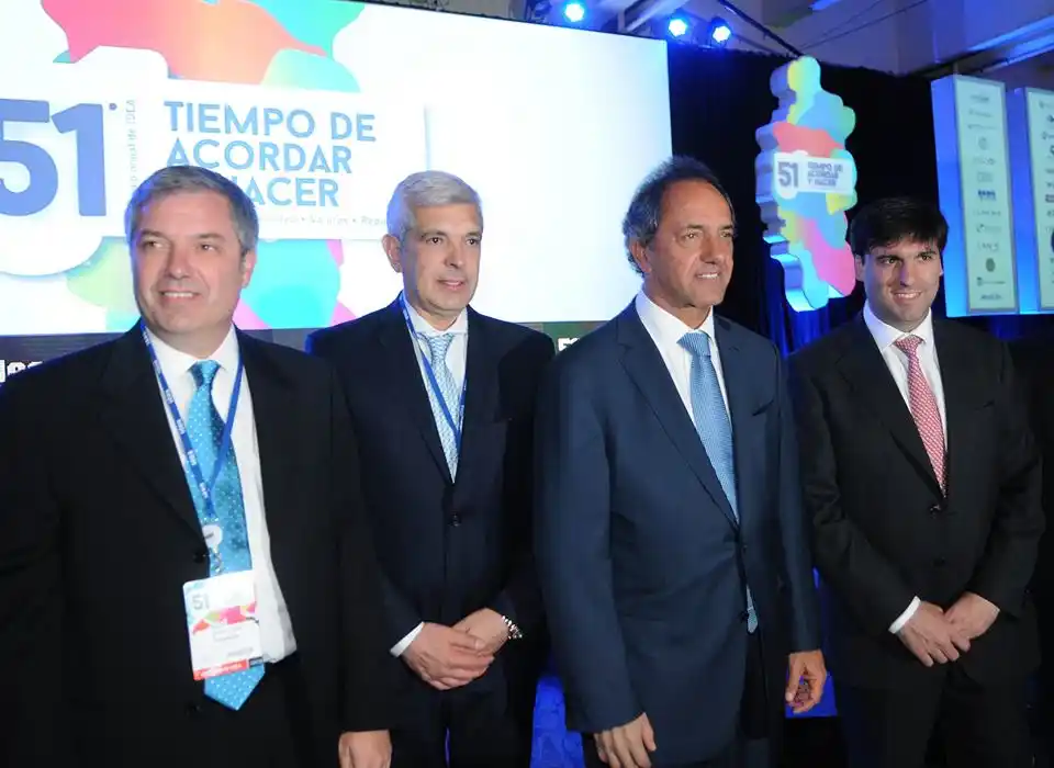 Scioli presentó a Bossio como Ministro de Planificación si gana el 25