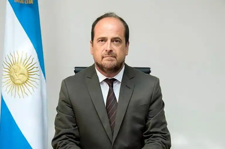 Críticas.  A los operativos llevados a cabo por Patricia Bullrich, realizó el exfuncionario, Eduardo Villalba